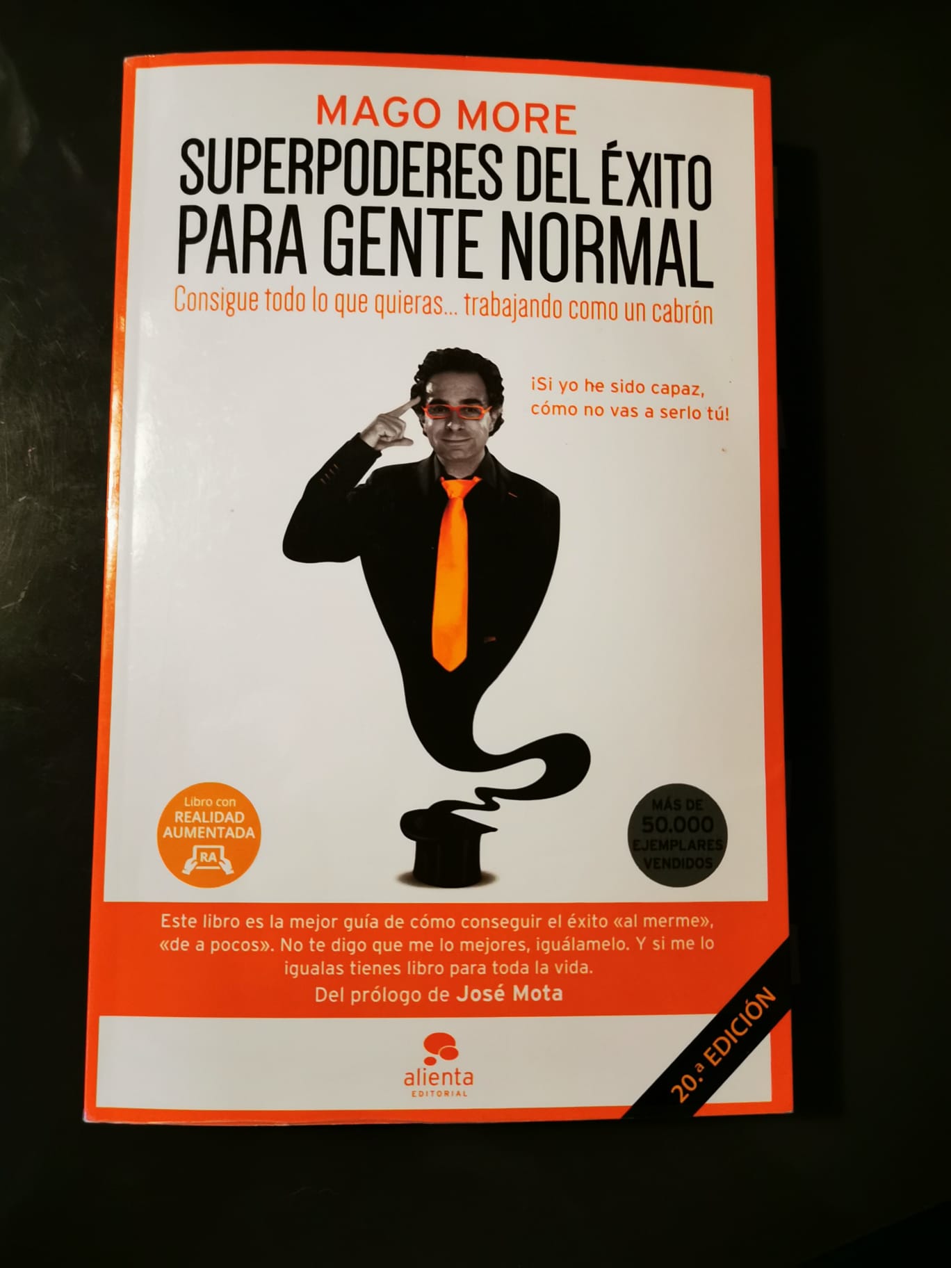 Libro: Superpoderes del éxito para gente normal de Mago More